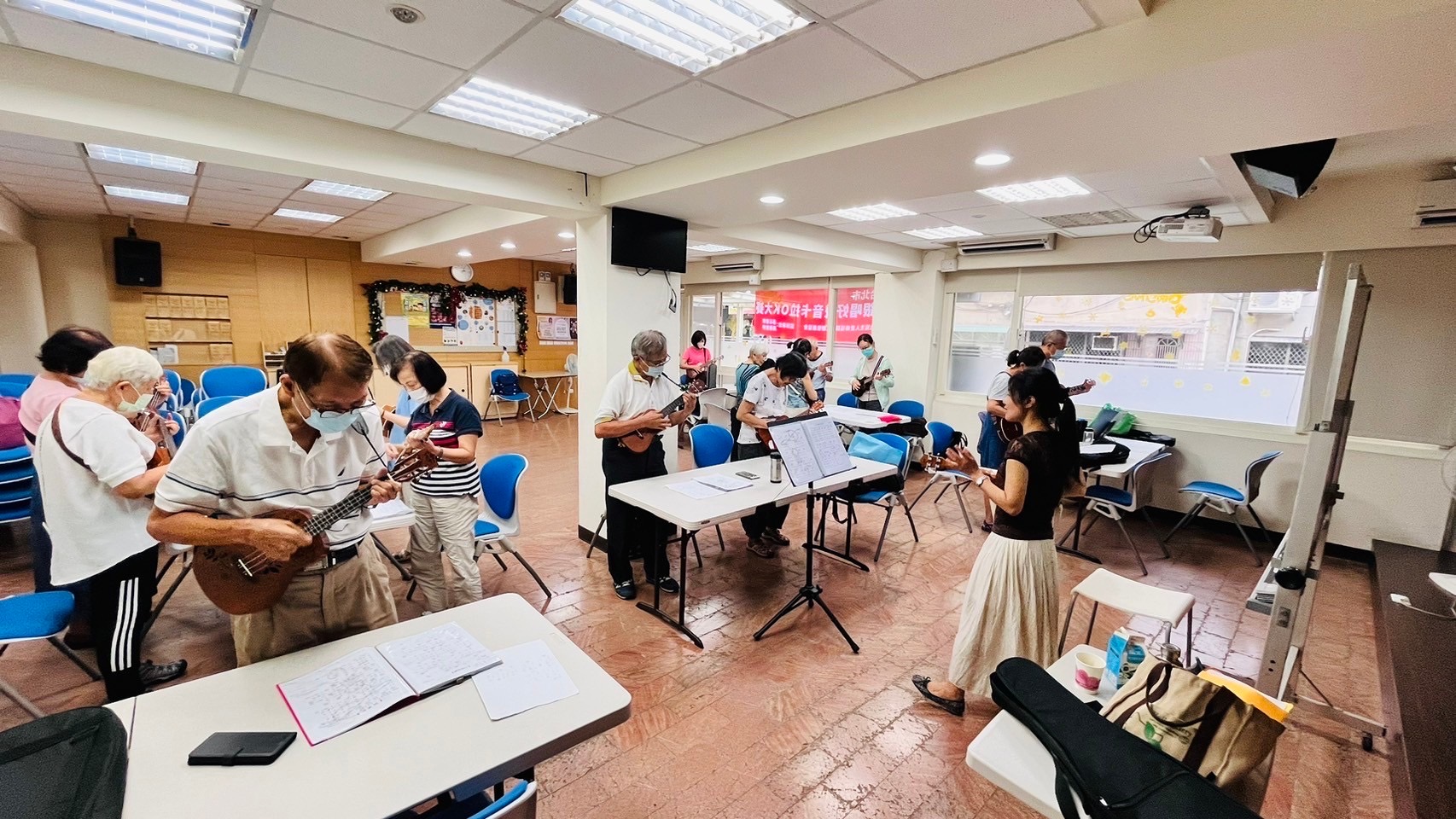 烏克麗麗彈唱班-6