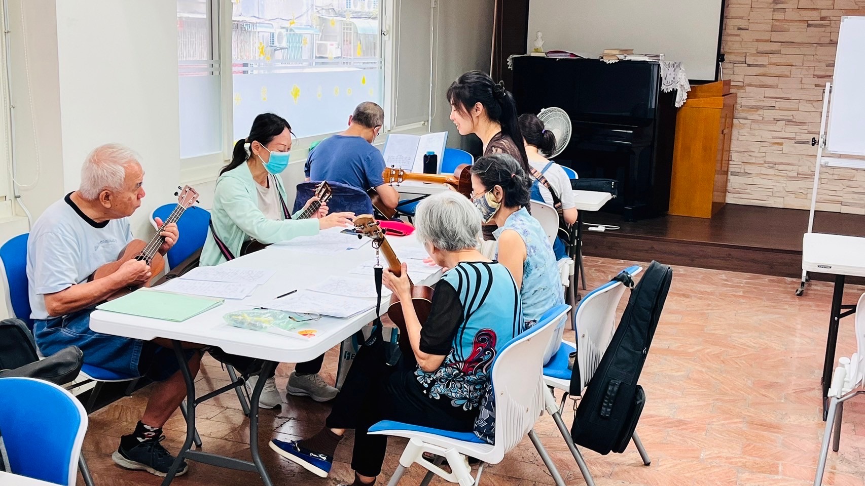 烏克麗麗彈唱班-3