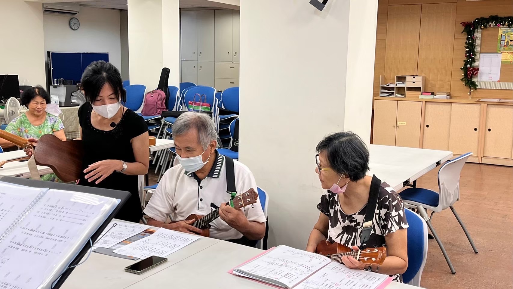 烏克麗麗彈唱班-1