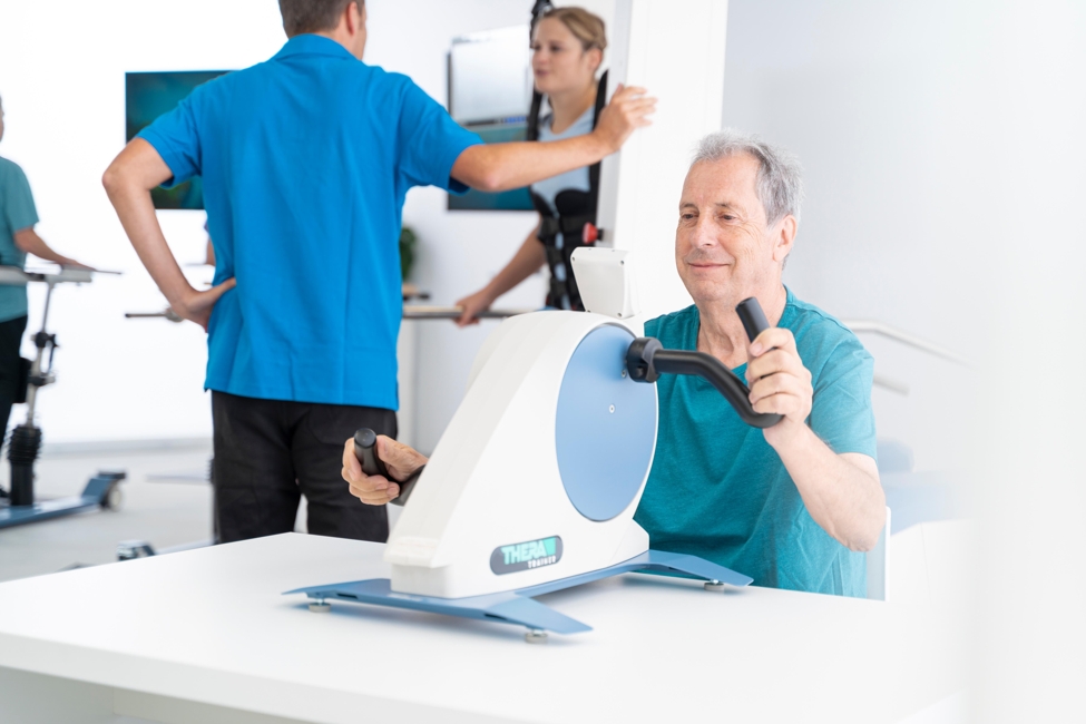 Thera-Trainer MOBI 上下肢主被動運動器-2