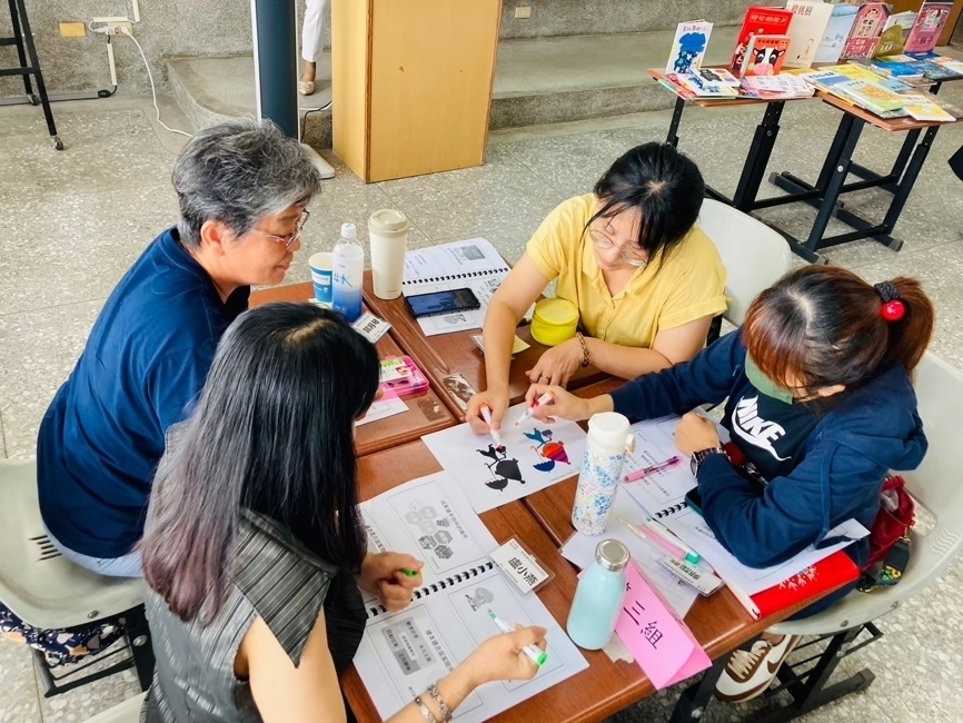台中【後青春繪本館】全台首創居家繪本陪伴培訓課程-1