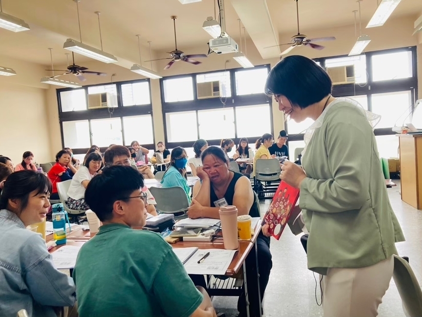 台中【後青春繪本館】全台首創居家繪本陪伴培訓課程-2
