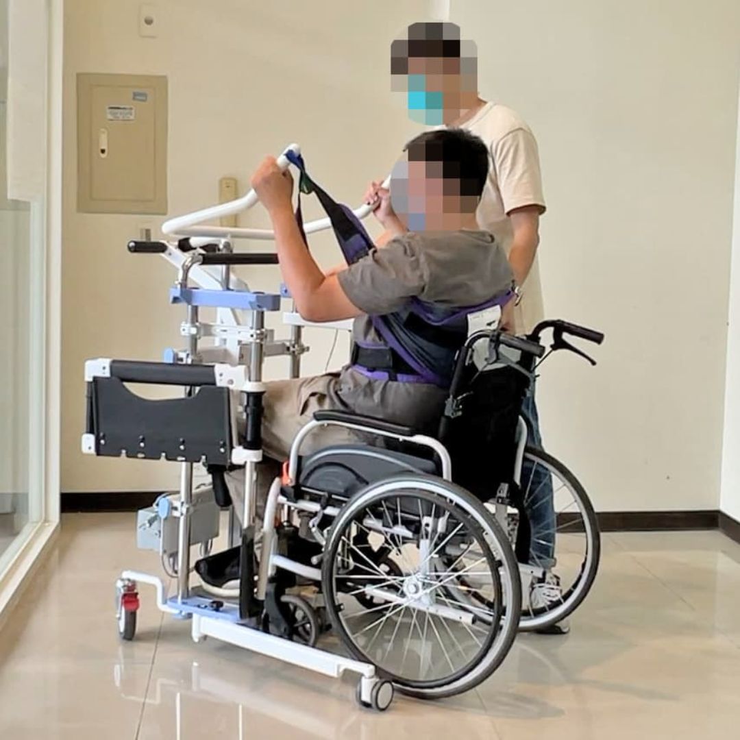 起身站立照護機-3