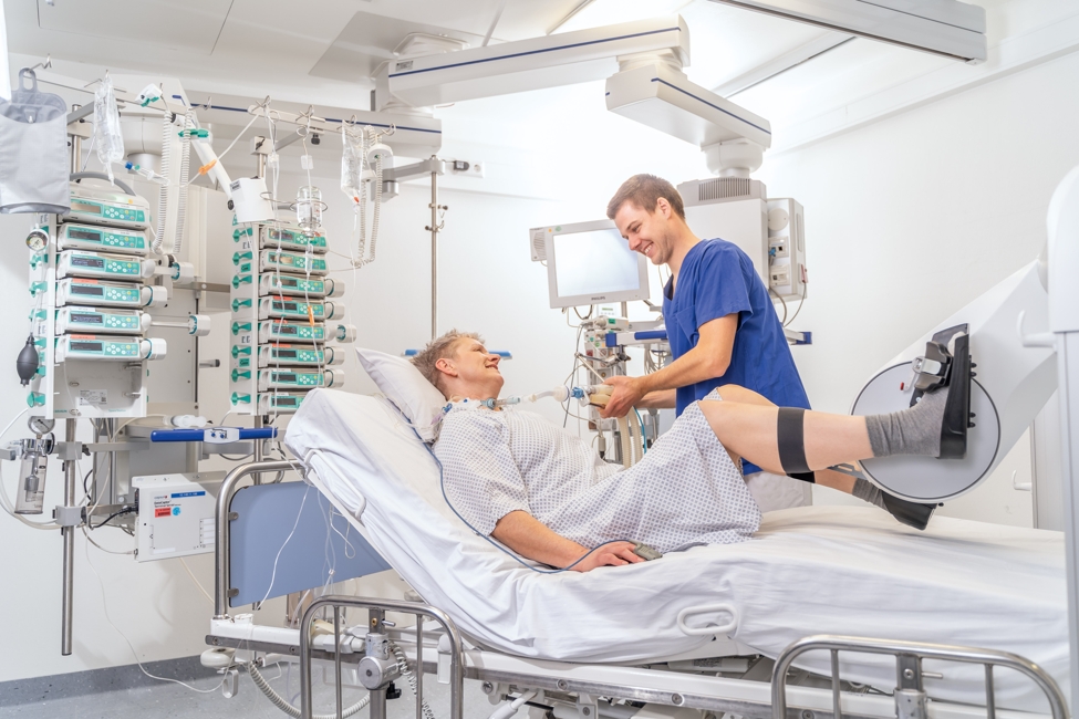 THERA-Trainer BEMO 上下肢主被動運動器（床上型）-2